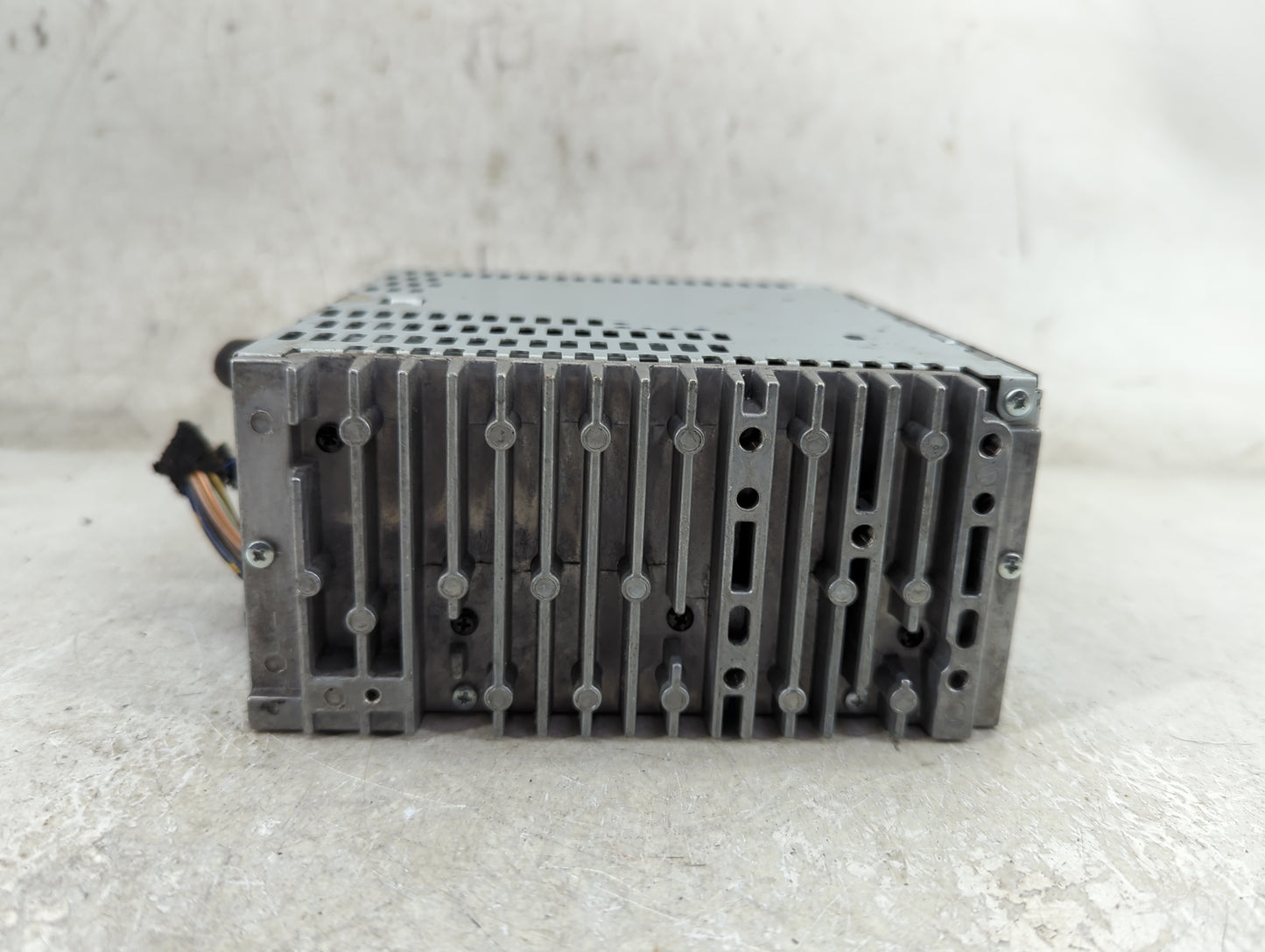 2013 Ford Edge Radio AM FM Cd Player Receiver Replacement P/N:DT4T-19C107-BB Fits OEM Used Auto Parts - Oemusedautoparts1.co