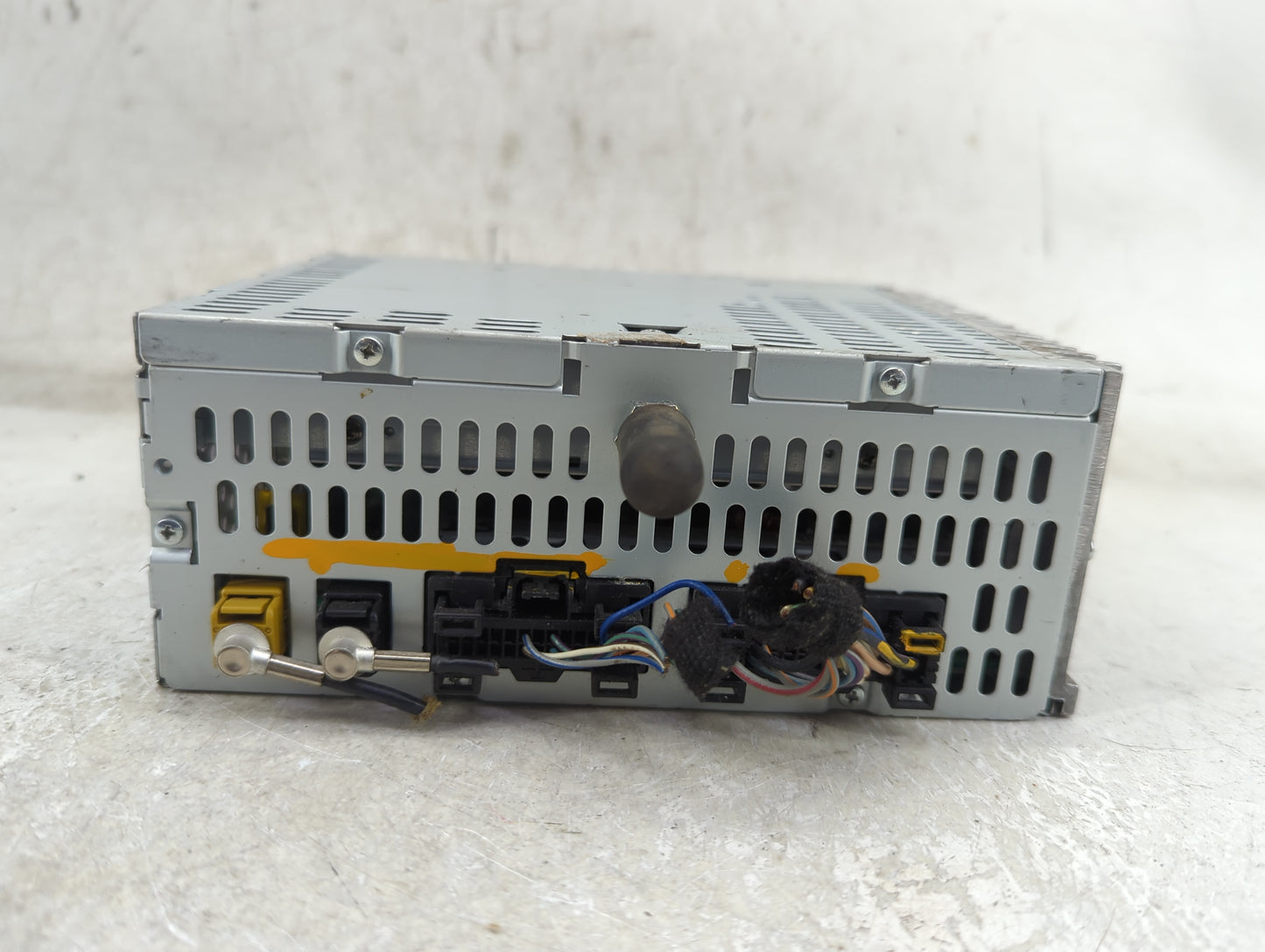 2013 Ford Edge Radio AM FM Cd Player Receiver Replacement P/N:DT4T-19C107-BB Fits OEM Used Auto Parts - Oemusedautoparts1.co