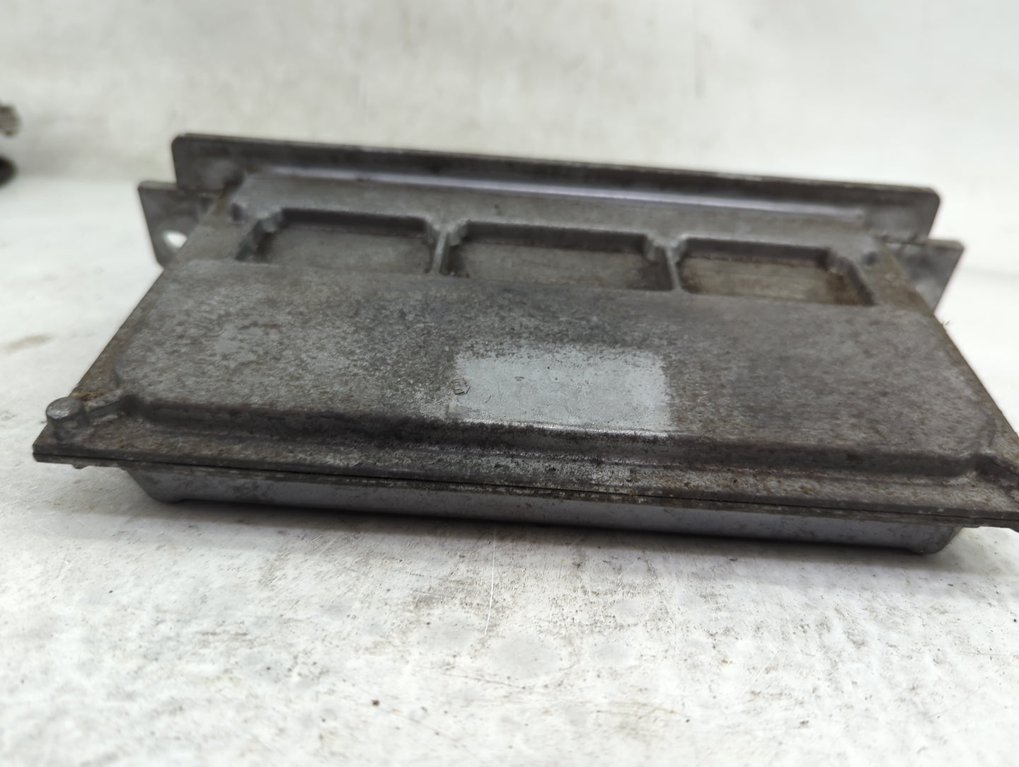 2011-2013 Ford Edge PCM Engine Control Computer ECU ECM PCU OEM P/N:6MXLDWA0AL28 6MXLDWASXU Fits Fits 2011 2012 2013 OEM Use
