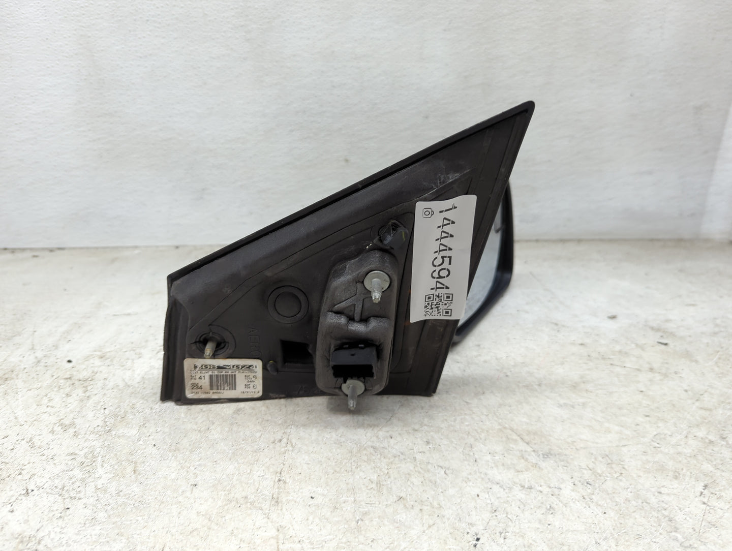 2011-2014 Ford Edge Passenger Side View Mirror - Right Door Mirror OEM Used - Oemusedautoparts1.com