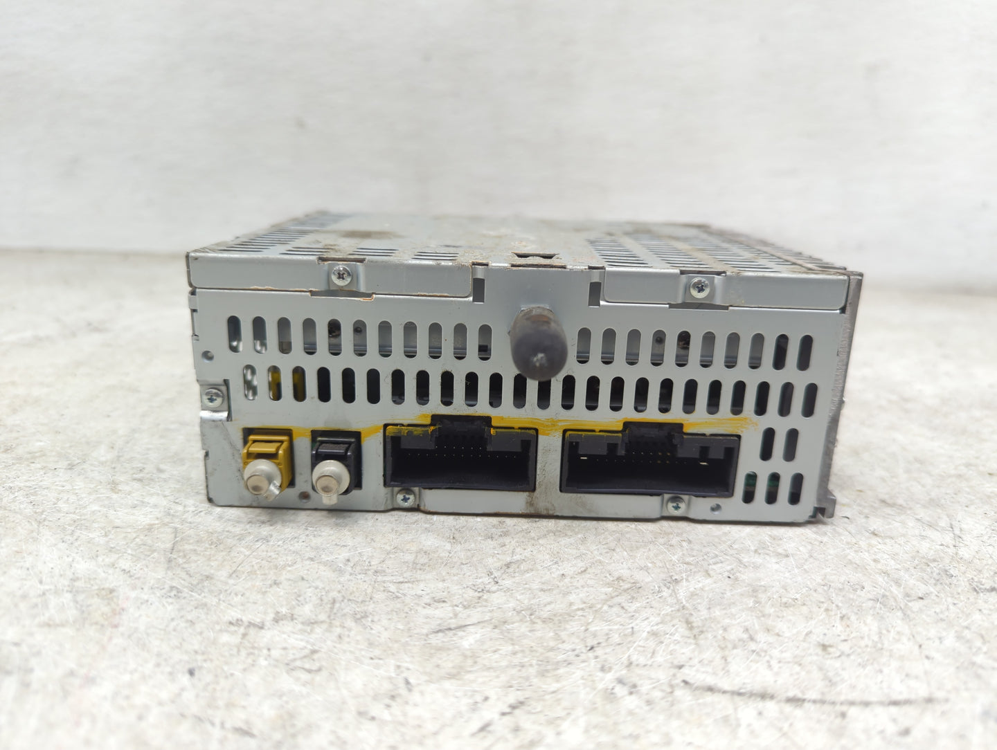 2013 Ford Edge Radio AM FM Cd Player Receiver Replacement P/N:PU-3528L-A DT4T-19C107-BB Fits OEM Used Auto Parts - Oemusedau