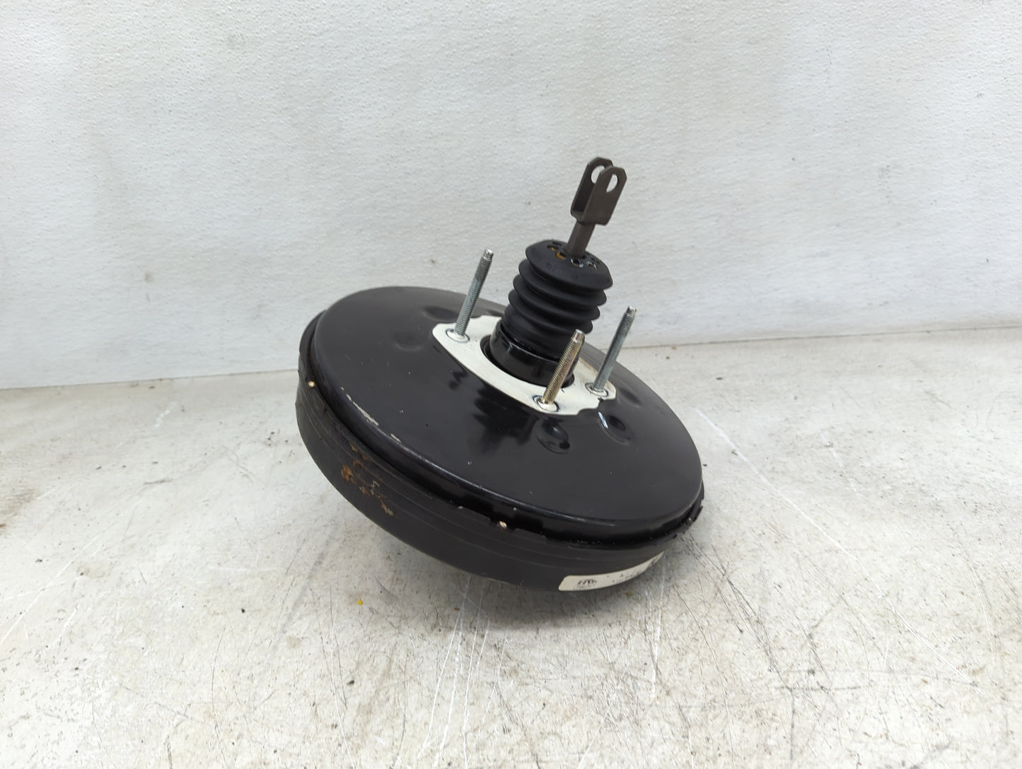 2011-2014 Ford Edge Power Brake Booster Oem 1450914 - Oemusedautoparts1.com