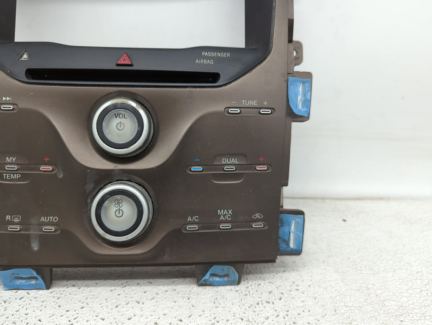 2013-2013 Ford Edge Radio Control Panel - Oemusedautoparts1.com