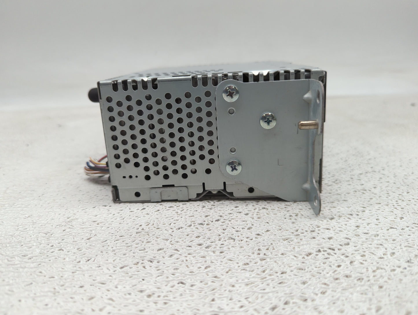 2013 Ford Edge Radio AM FM Cd Player Receiver Replacement P/N:DT4T-19C107-FA Fits OEM Used Auto Parts - Oemusedautoparts1.co