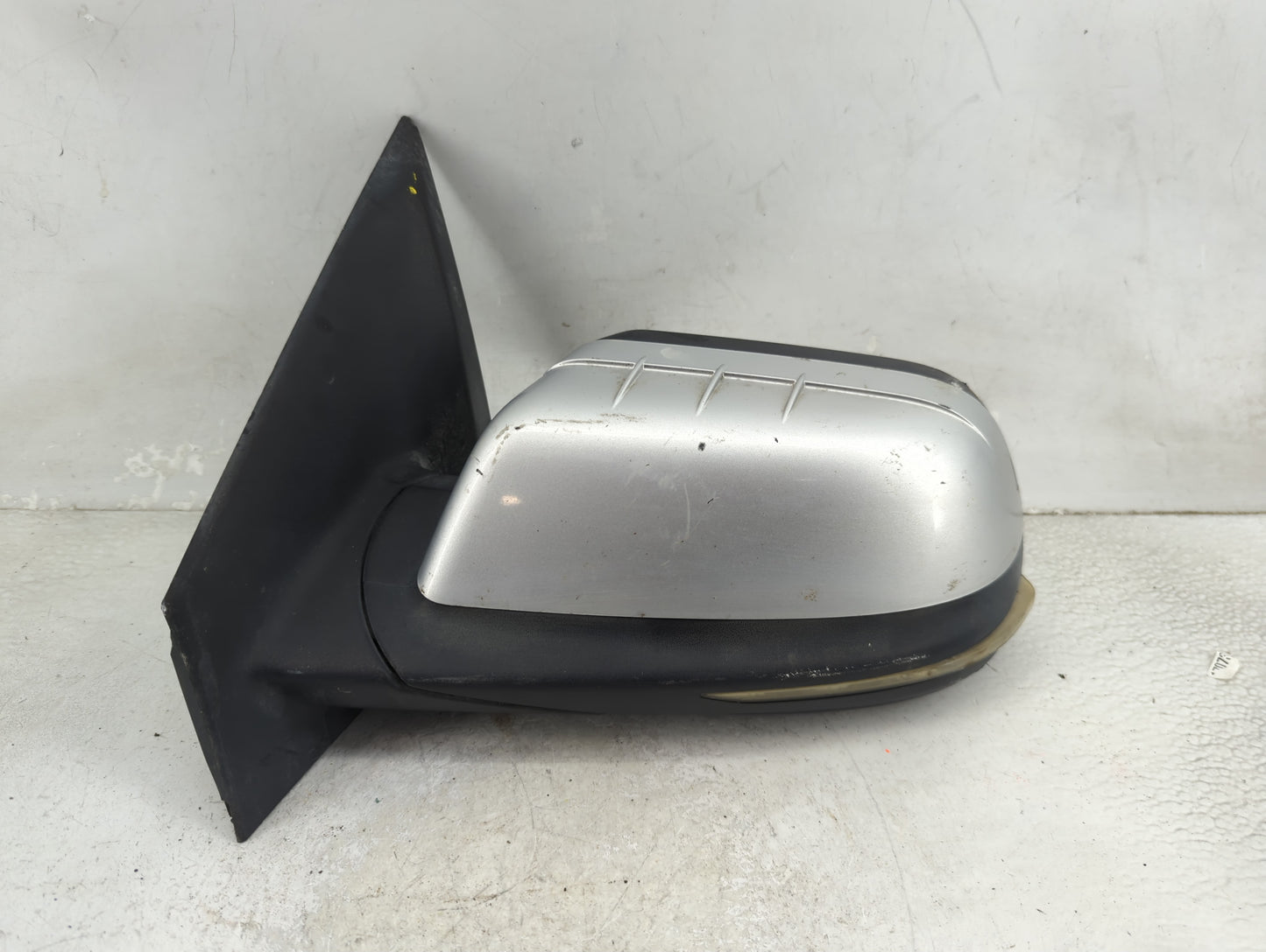 2013-2014 Ford Edge Driver Side View Mirror - Left Door Mirror OEM Used - Oemusedautoparts1.com