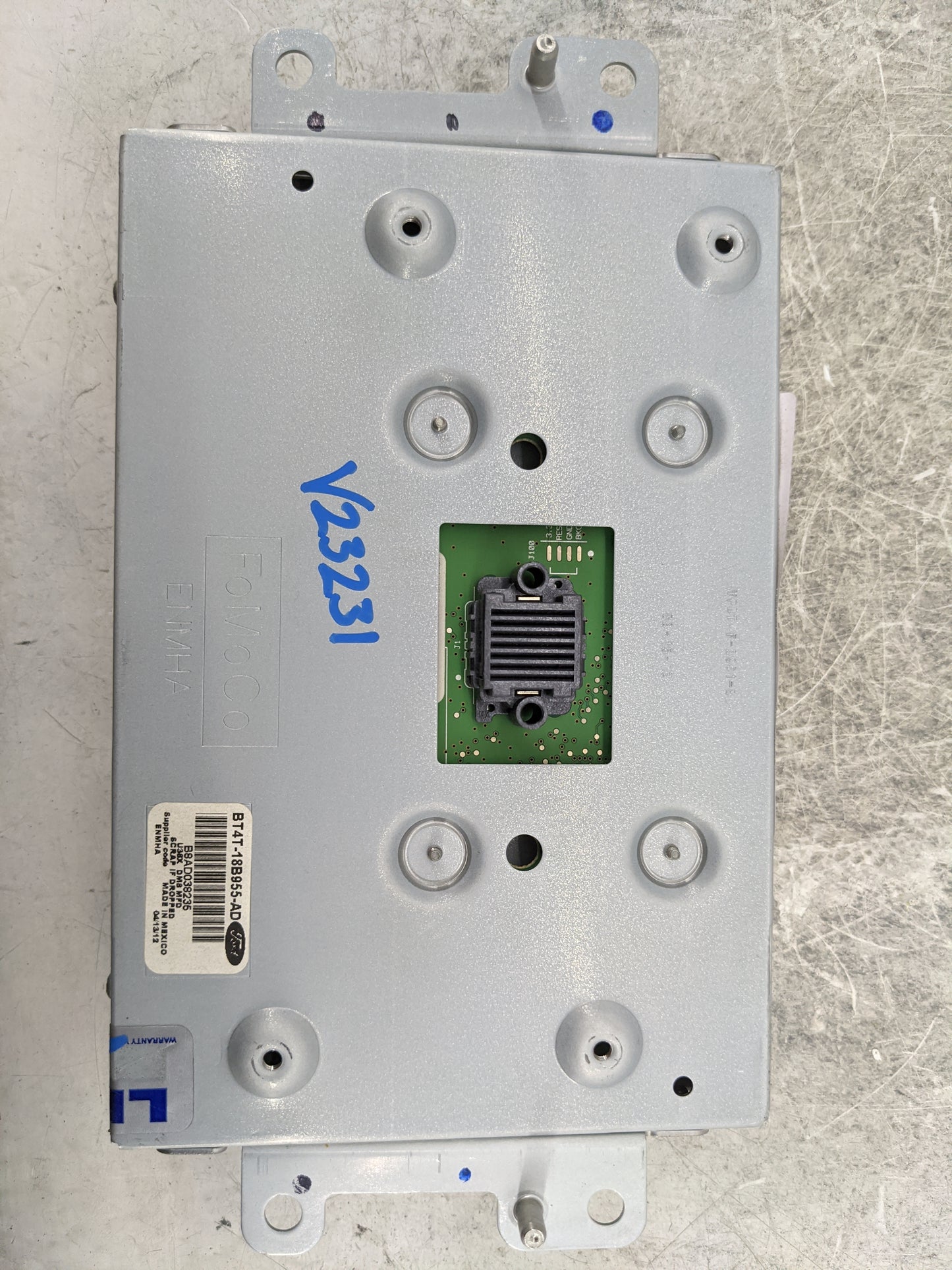 2012-2014 Ford Edge Information Display Screen 1469946 - Oemusedautoparts1.com