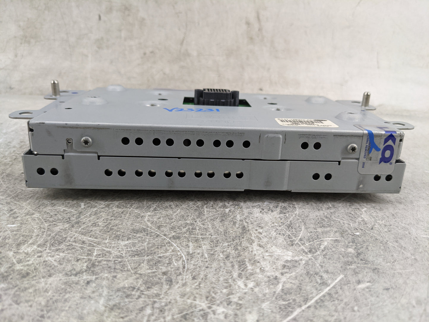 2012-2014 Ford Edge Information Display Screen 1469946 - Oemusedautoparts1.com