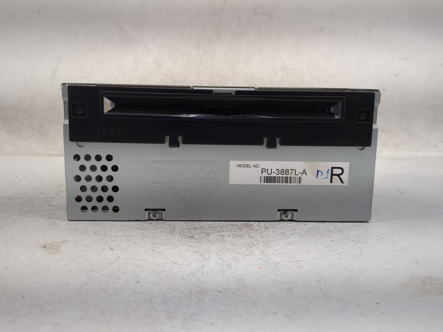 2013 Ford Edge Radio AM FM Cd Player Receiver Replacement P/N:PU-3887L-A DT4T-19C107-FA Fits OEM Used Auto Parts - Oemusedau