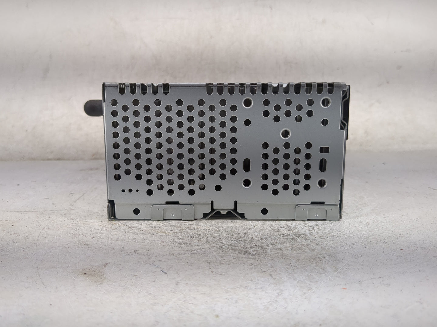 2013 Ford Edge Radio AM FM Cd Player Receiver Replacement P/N:PU-3887L-A DT4T-19C107-FA Fits OEM Used Auto Parts - Oemusedau