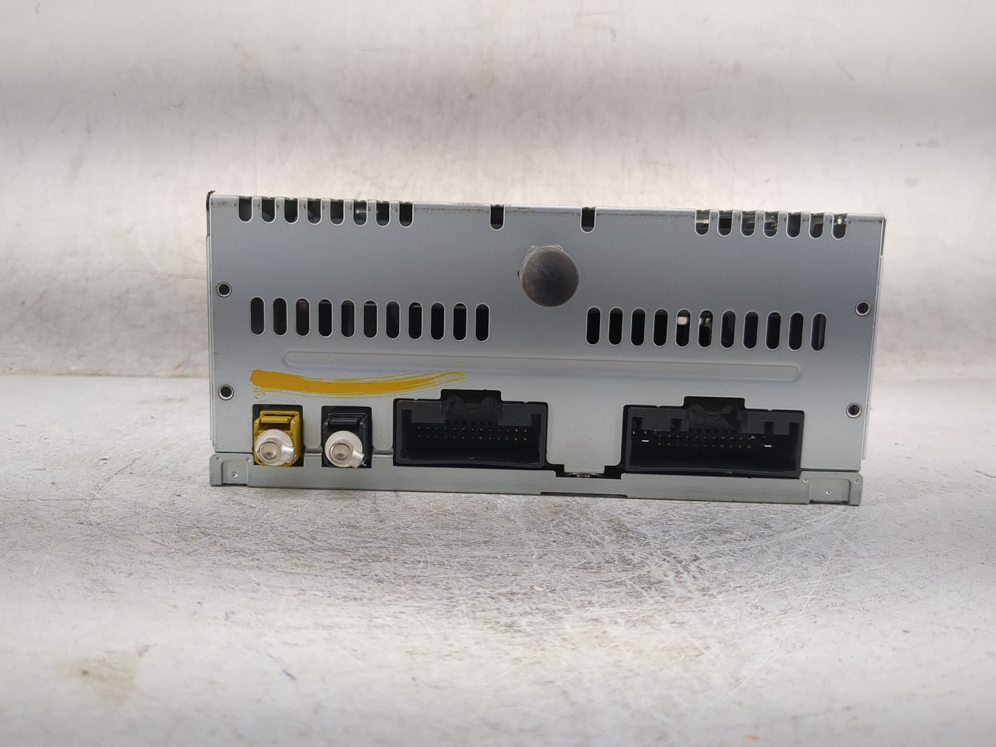 2013 Ford Edge Radio AM FM Cd Player Receiver Replacement P/N:PU-3887L-A DT4T-19C107-FA Fits OEM Used Auto Parts - Oemusedau