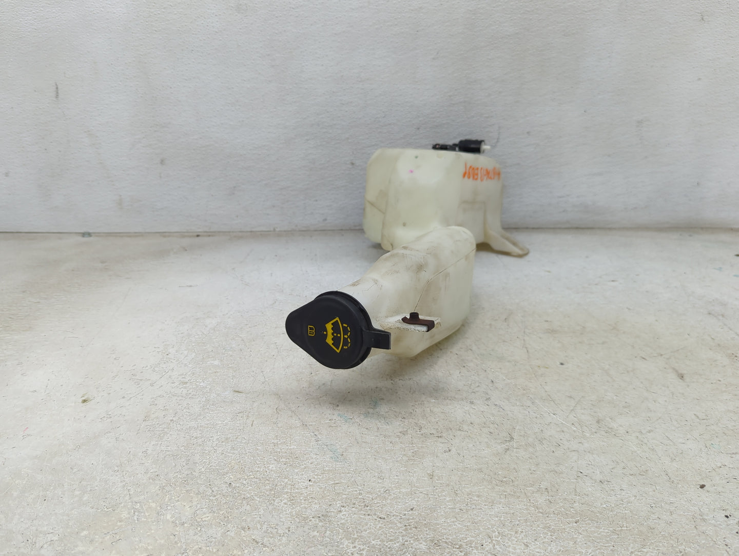 2007-2014 Ford Edge Windshield Washer Fluid Reservoir Bottle Oem 1474144 - Oemusedautoparts1.com