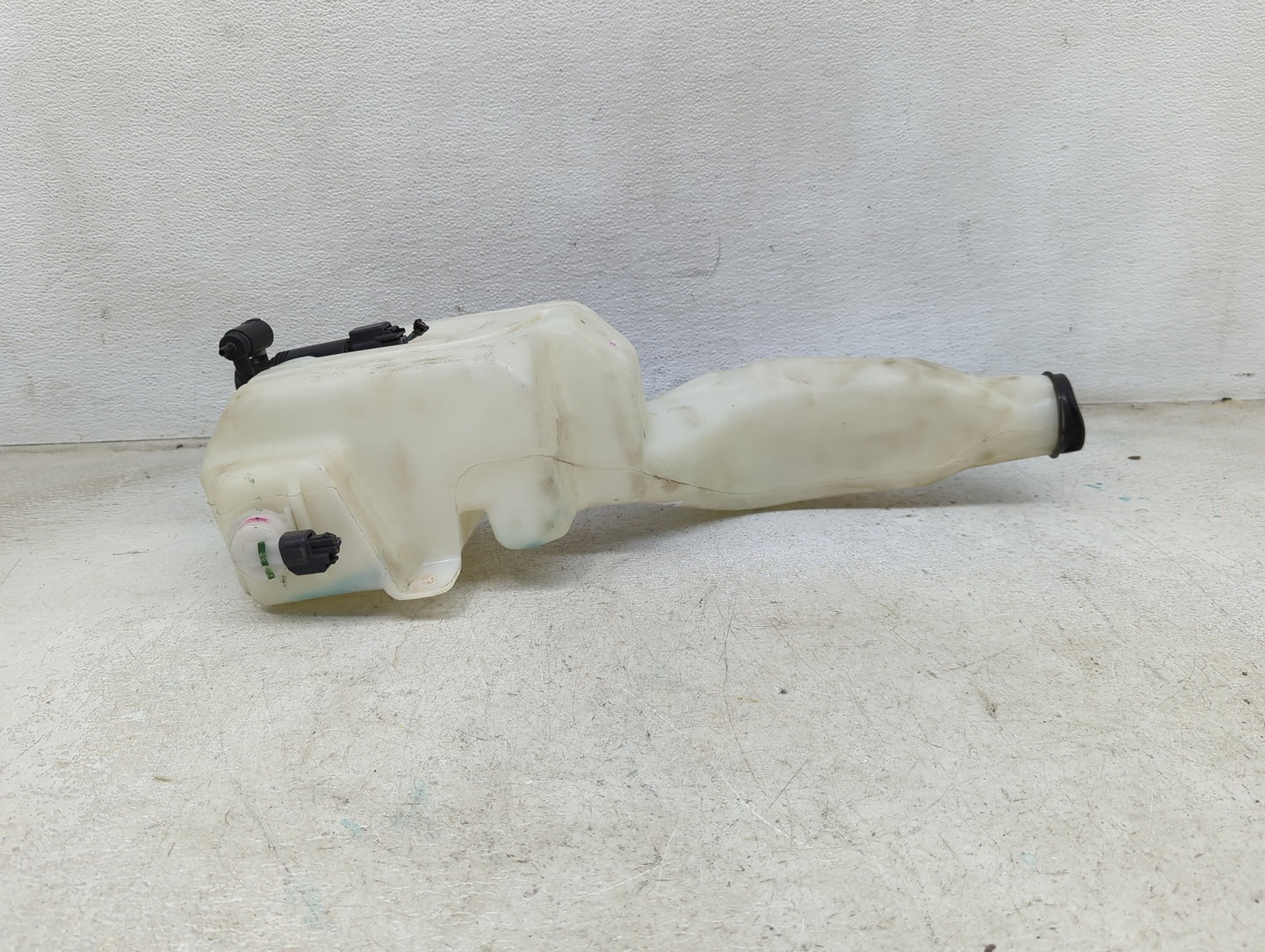 2007-2014 Ford Edge Windshield Washer Fluid Reservoir Bottle Oem 1474144 - Oemusedautoparts1.com