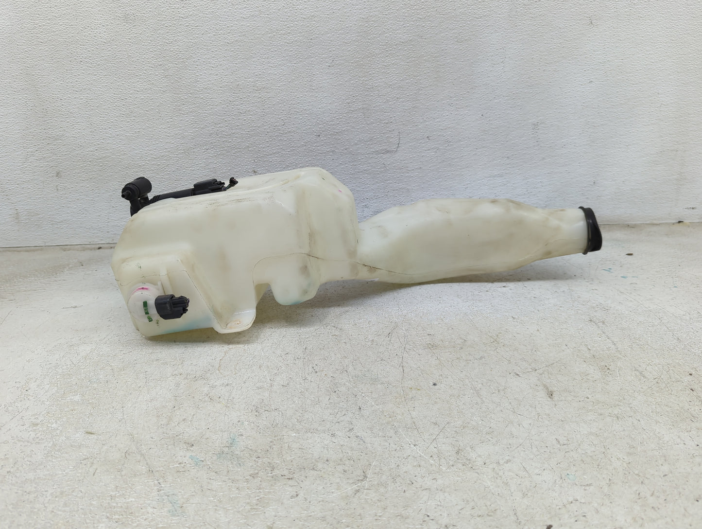 2007-2014 Ford Edge Windshield Washer Fluid Reservoir Bottle Oem 1474144 - Oemusedautoparts1.com