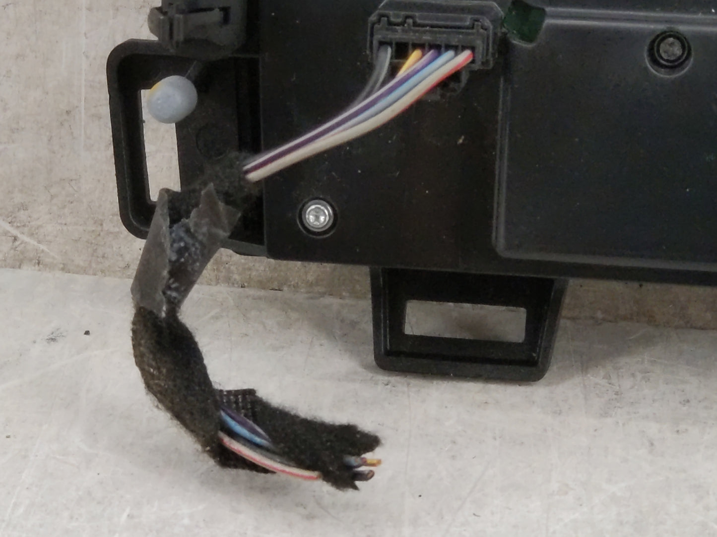 2013 Ford Edge Climate Control Module Temperature AC/Heater Replacement P/N:DT4T-18A802-EA 10026785-04 Fits OEM Used Auto Pa