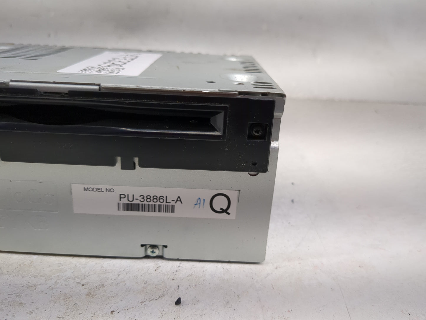 2013 Ford Edge Radio AM FM Cd Player Receiver Replacement P/N:PU-3886L-A DT4T-19C107-EA Fits OEM Used Auto Parts - Oemusedau