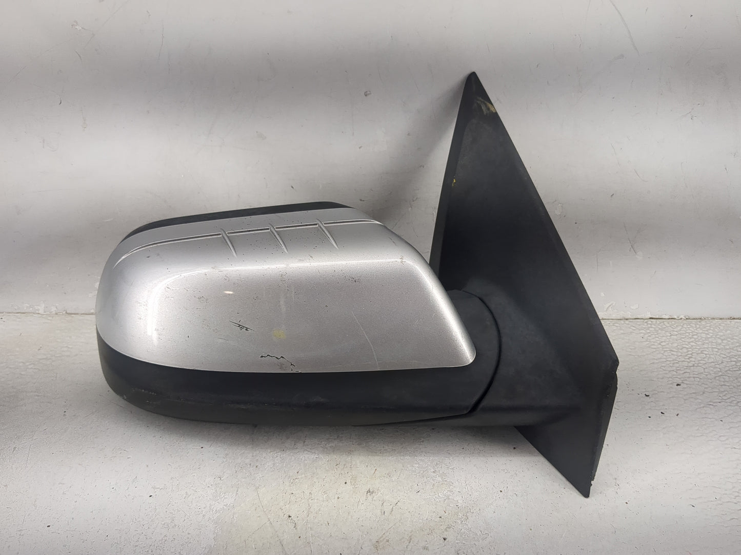 2011-2014 Ford Edge Passenger Side View Mirror - Right Door Mirror OEM Used - Oemusedautoparts1.com