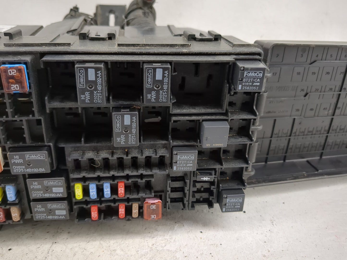 2012-2014 Ford Edge Fusebox Fuse Box Panel Relay Module P/N:BT4T-14A003-AA 8T2T-14B192-BA, 8T2T-14B192-AA Fits Fits 2012 201
