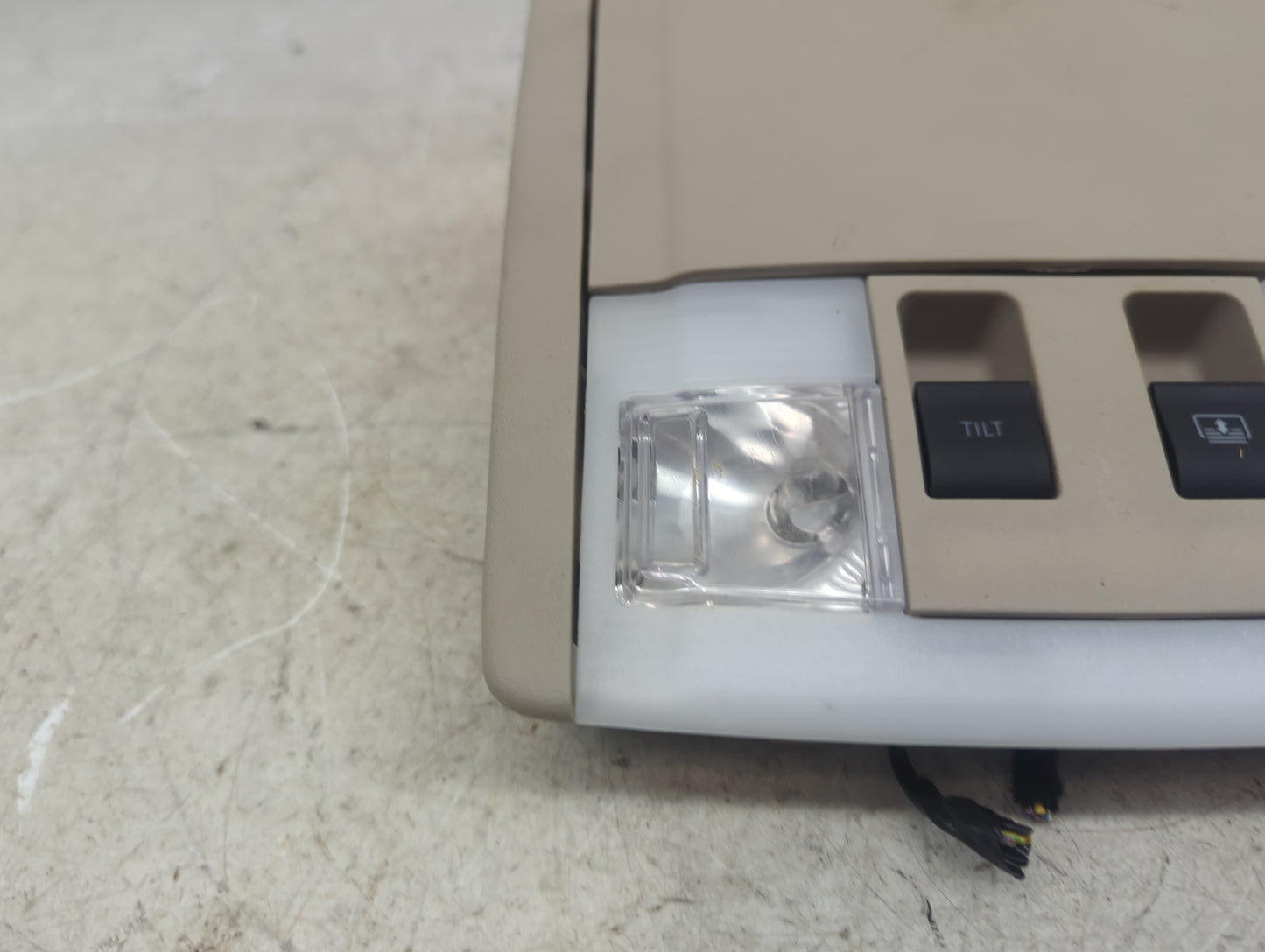 2009-2014 Ford Edge Overhead Roof Console Tan 1482085 - Oemusedautoparts1.com