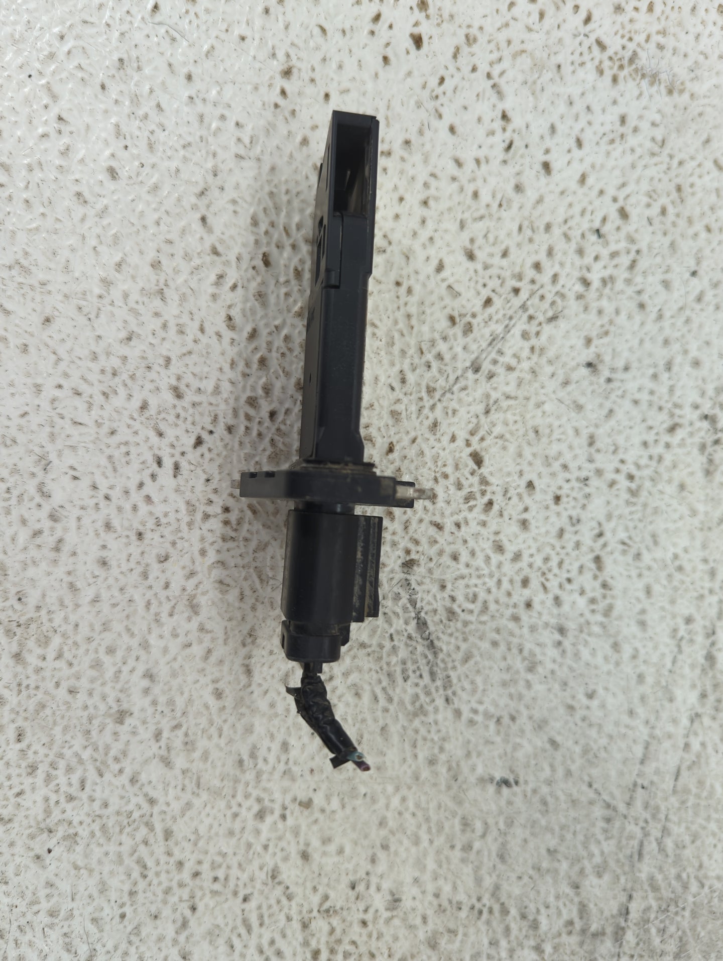 2012-2014 Ford Edge Mass Air Flow Meter Maf 1485992 - Oemusedautoparts1.com