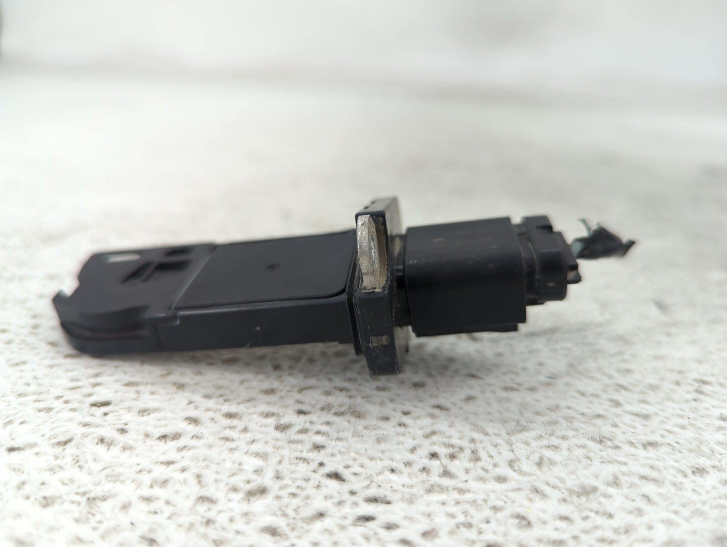 2012-2014 Ford Edge Mass Air Flow Meter Maf 1485992 - Oemusedautoparts1.com