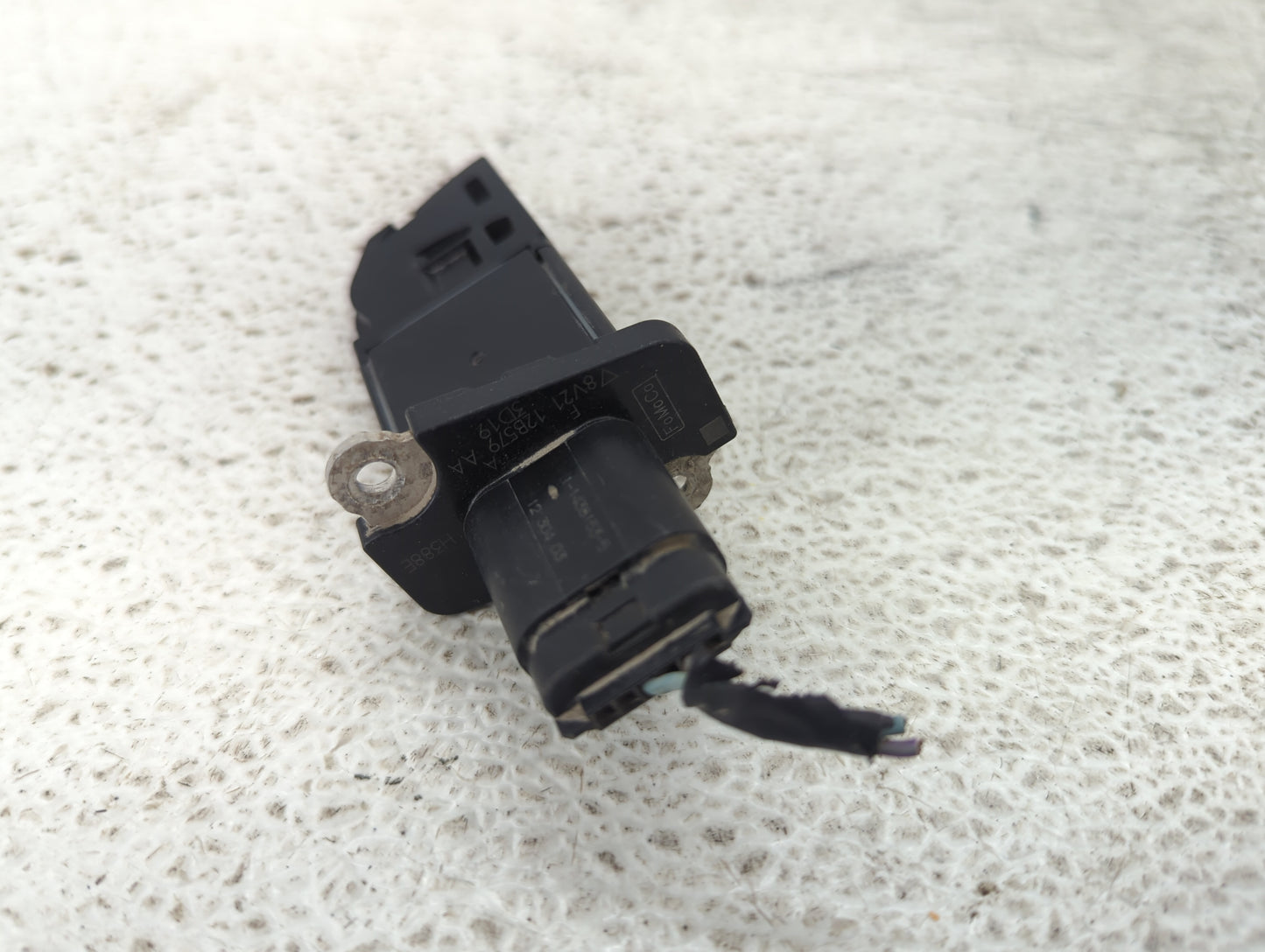 2012-2014 Ford Edge Mass Air Flow Meter Maf 1485992 - Oemusedautoparts1.com