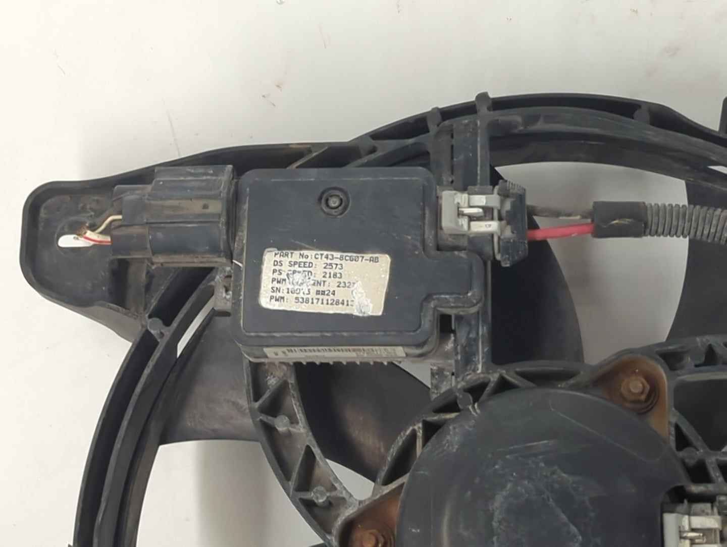 2007-2014 Ford Edge Electric Radiator Cooling Fan Motor Assembly P/N:CT43-8C607-AB 10798320H Fits OEM Used Auto Parts - Oemu