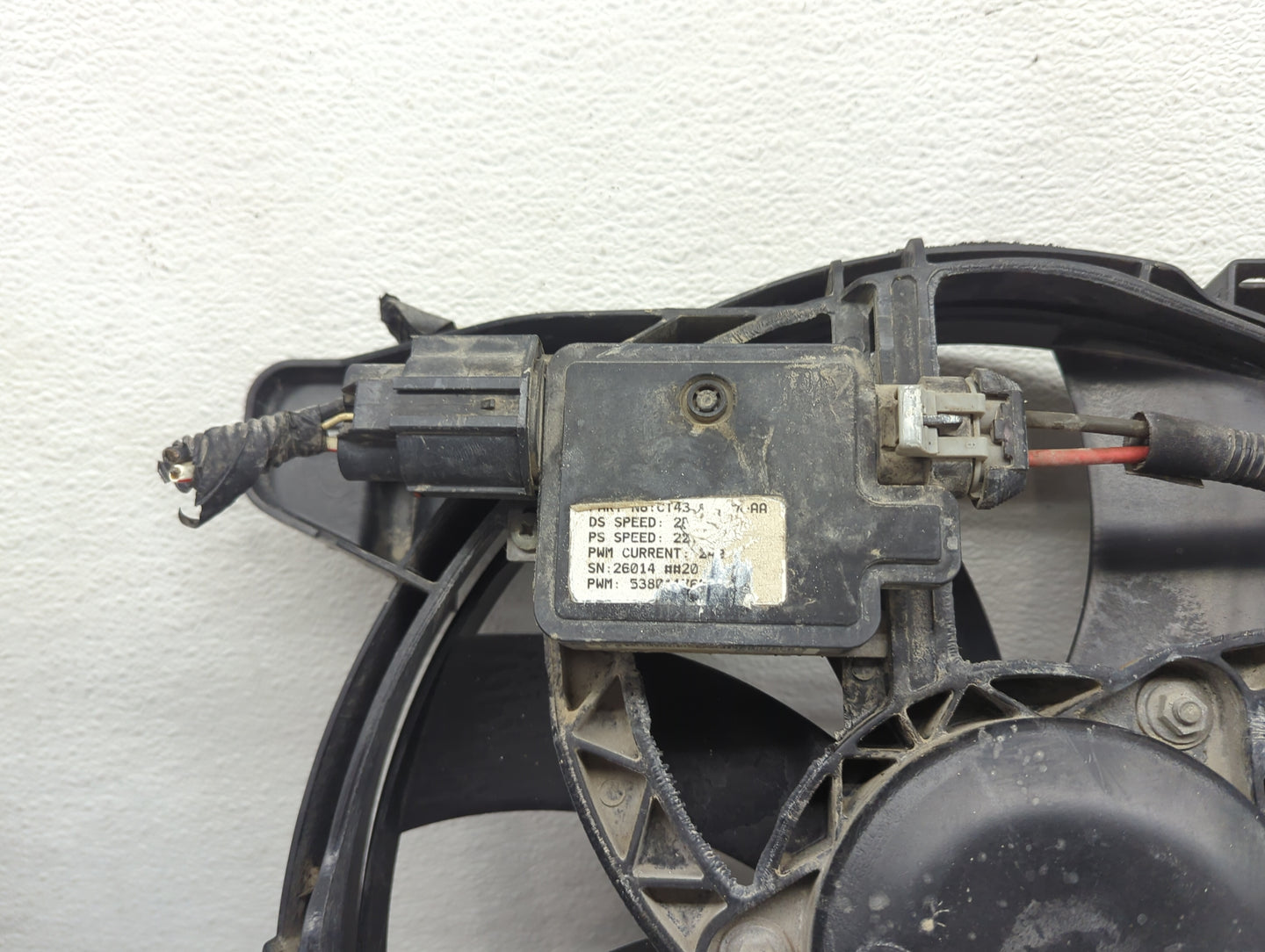 2007-2014 Ford Edge Electric Radiator Cooling Fan Motor Assembly P/N:CT43-8C607-AA 10798320R Fits OEM Used Auto Parts - Oemu