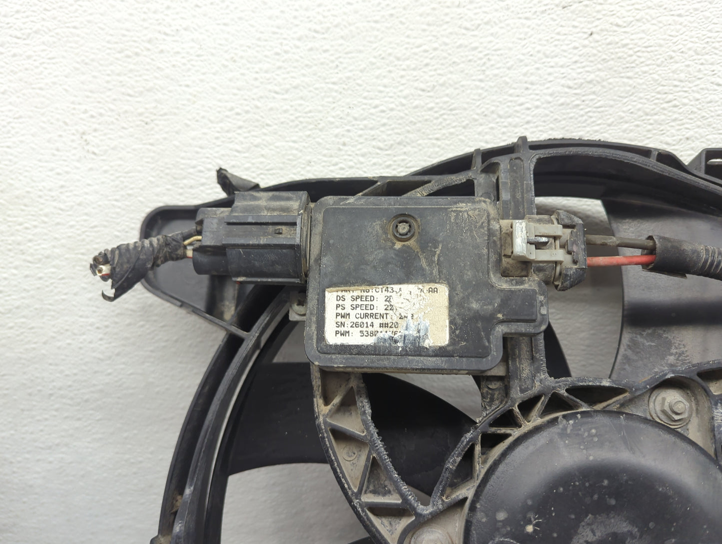 2007-2014 Ford Edge Electric Radiator Cooling Fan Motor Assembly P/N:CT43-8C607-AA 10798320R Fits OEM Used Auto Parts - Oemu