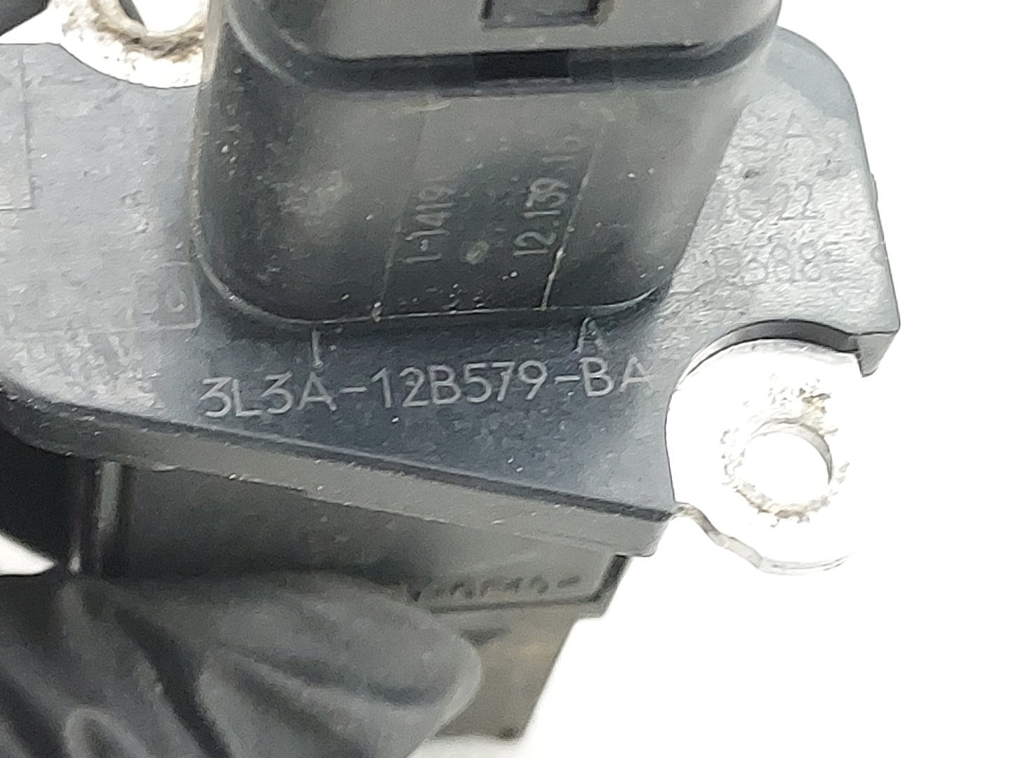 2007-2014 Ford Edge Mass Air Flow Meter Maf 1487988 - Oemusedautoparts1.com