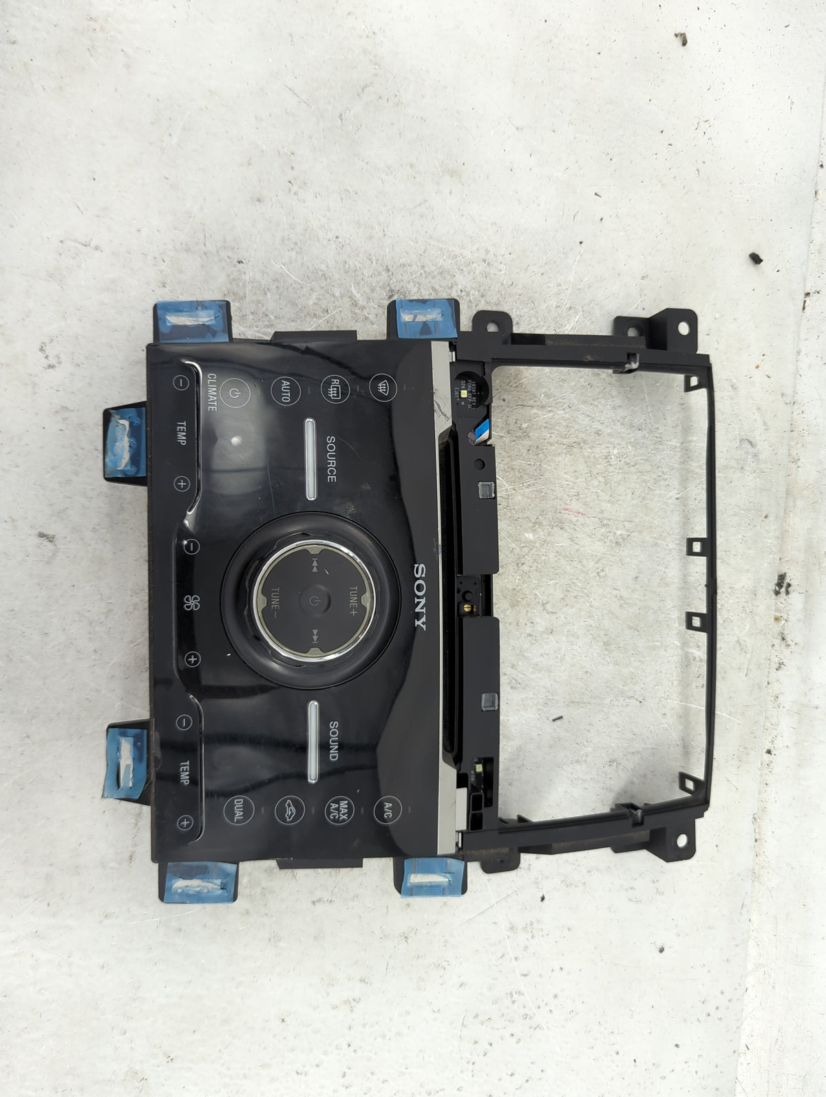 2013-2013 Ford Edge Radio Control Panel 1488579 - Oemusedautoparts1.com
