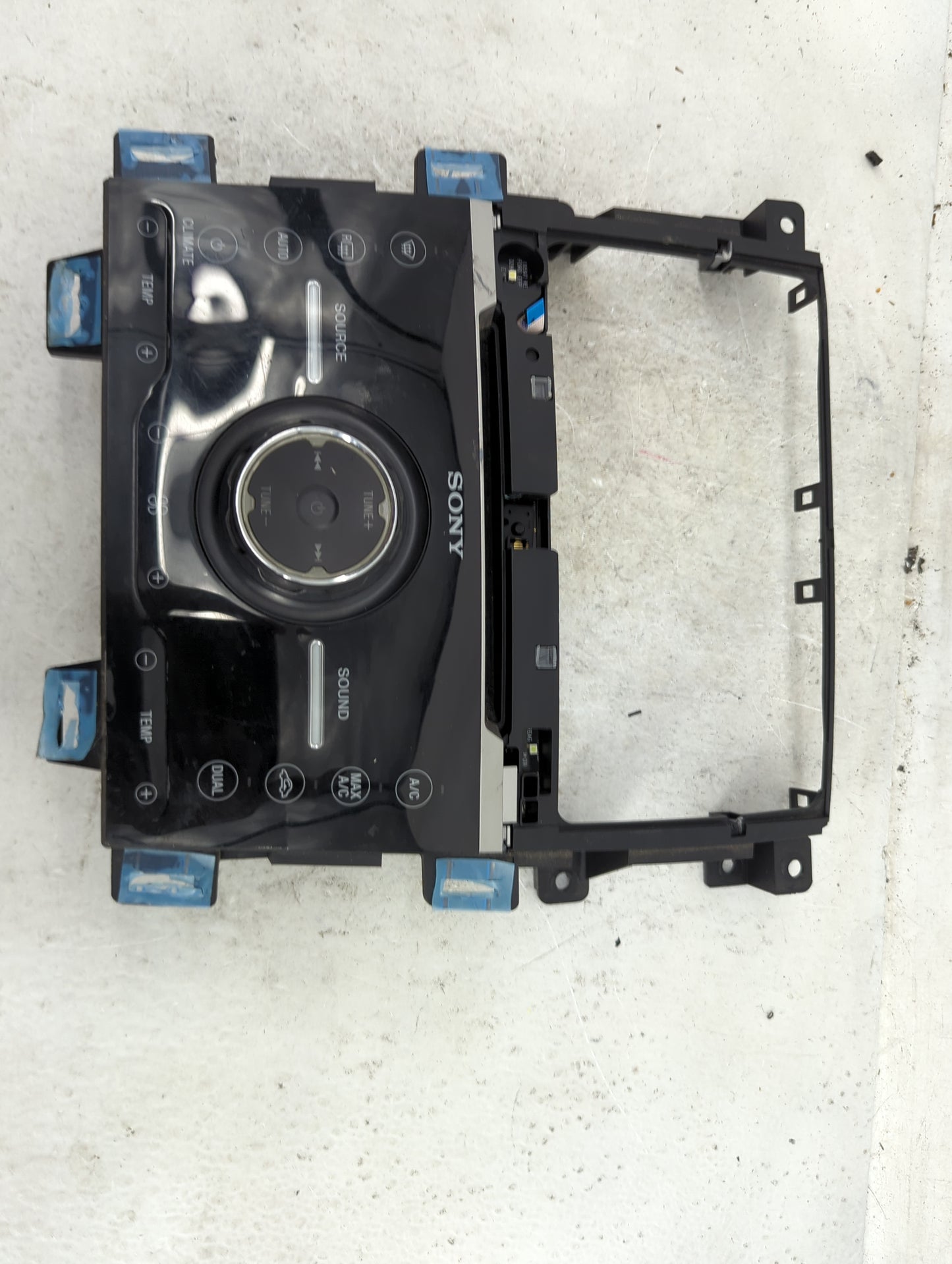 2013-2013 Ford Edge Radio Control Panel 1488579 - Oemusedautoparts1.com