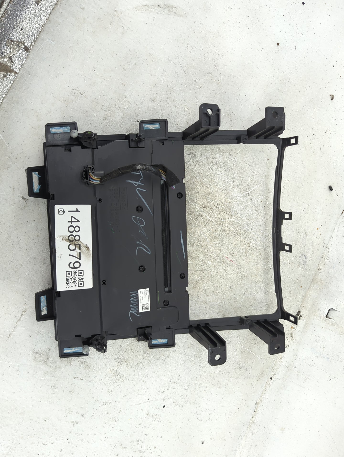 2013-2013 Ford Edge Radio Control Panel 1488579 - Oemusedautoparts1.com