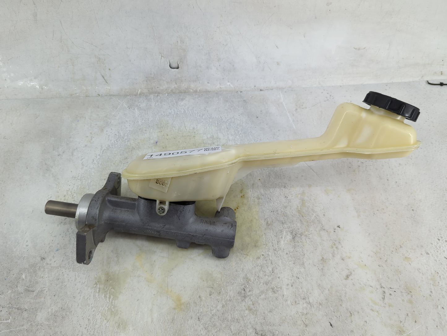 2011-2014 Ford Edge Brake Master Cylinder 1490577 - Oemusedautoparts1.com