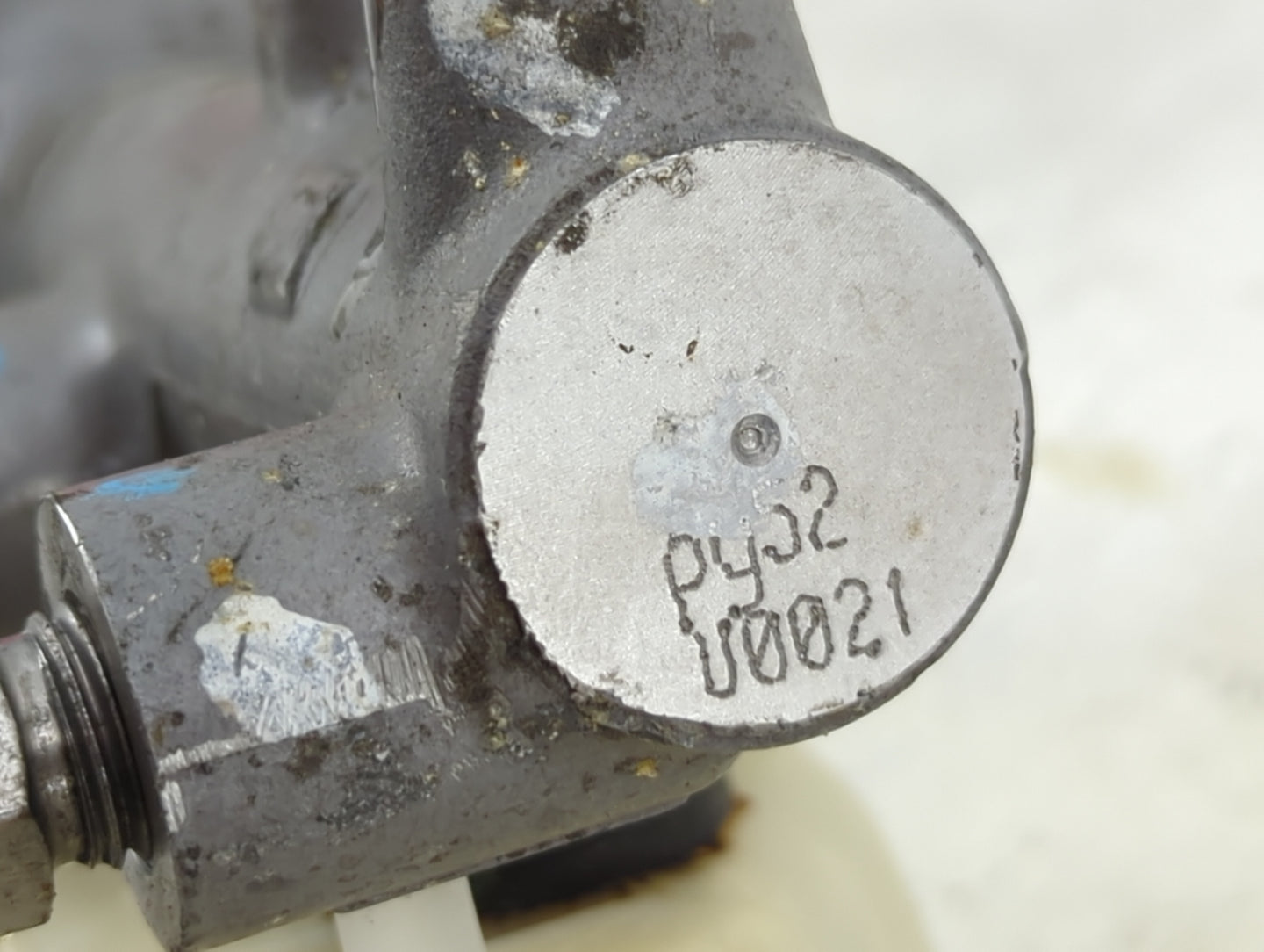 2011-2014 Ford Edge Brake Master Cylinder 1490577 - Oemusedautoparts1.com