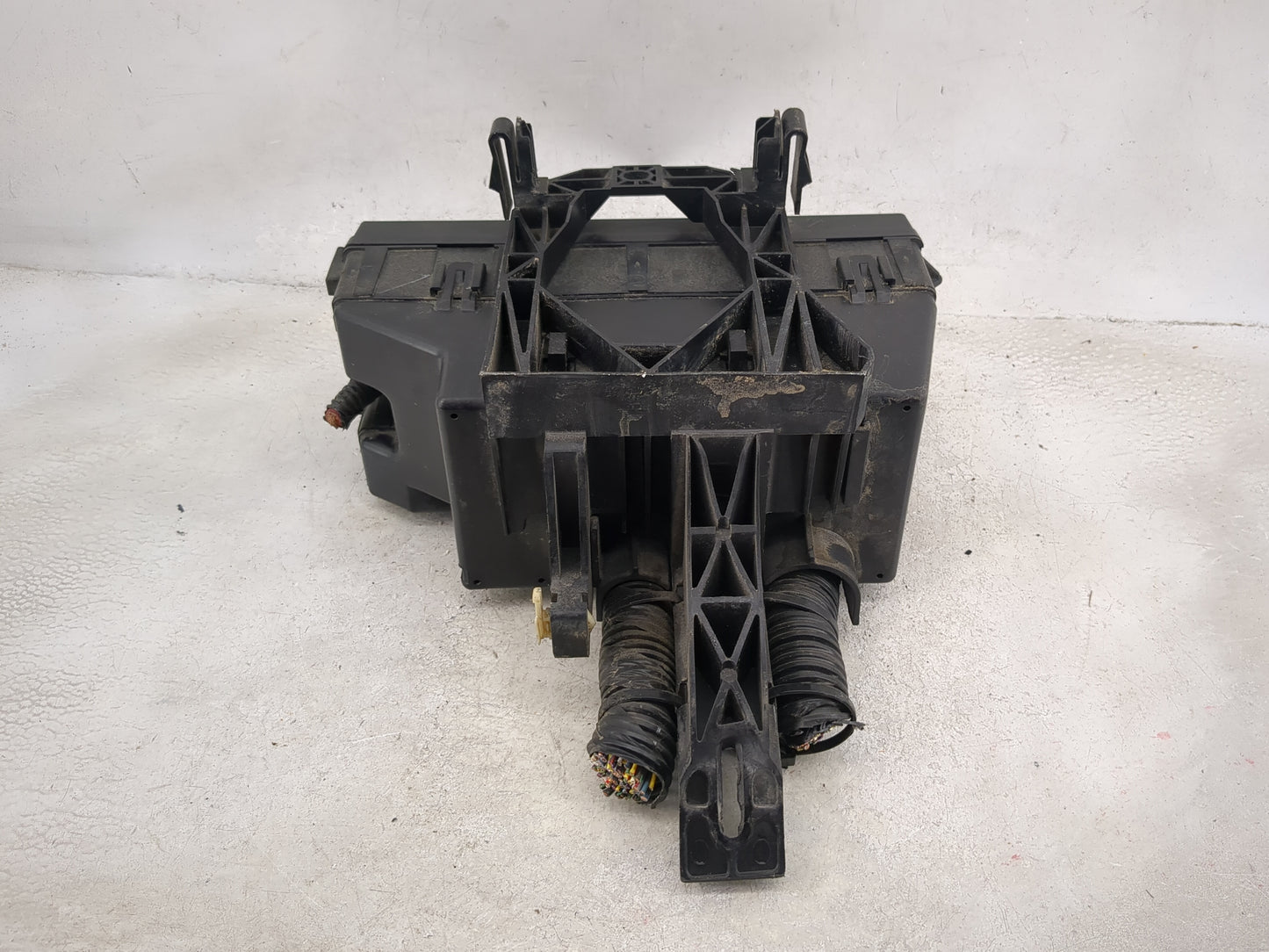 2012-2014 Ford Edge Fusebox Fuse Box Panel Relay Module P/N:BT4T-14A003-AA 8T2T-14B192-BA, 8T2T-14B192-AA Fits Fits 2012 201