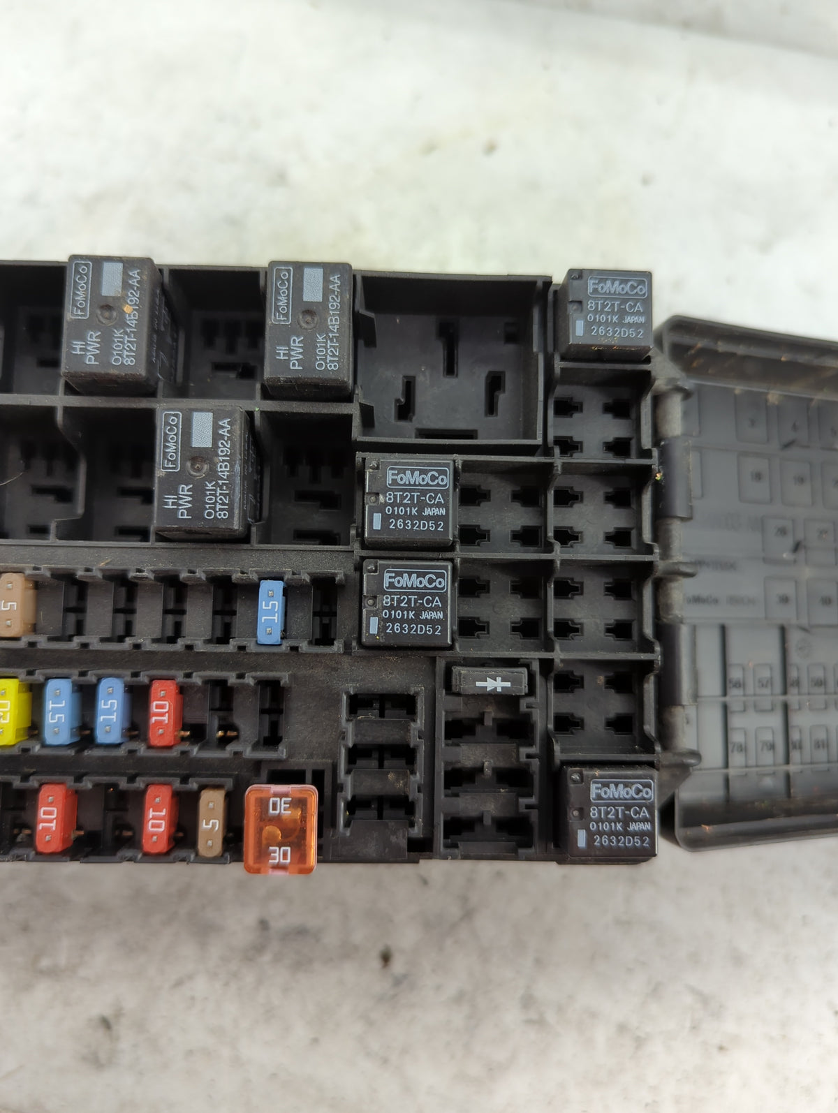 2012-2014 Ford Edge Fusebox Fuse Box Panel Relay Module P/N:CT4T-14290-LF 8T2T-14B192-BA, 8T2T-14B192-AA Fits Fits 2012 2013
