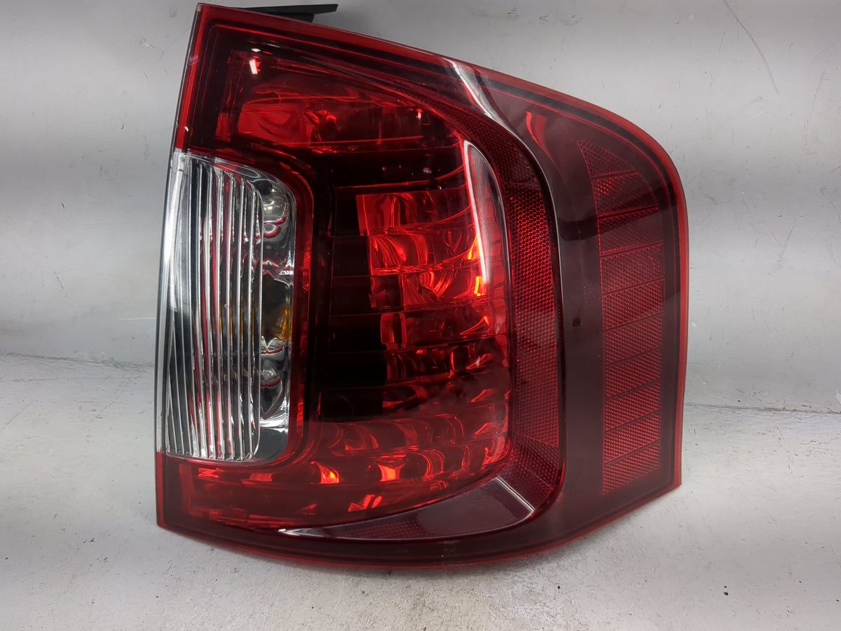 2011-2014 Ford Edge Tail Light Assembly Passenger Right OEM P/N:F00HTF403601 BT43-13B504-BD Fits Fits 2011 2012 2013 2014 OE