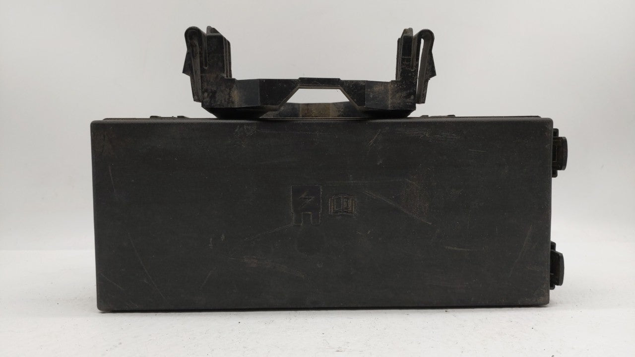 2012-2014 Ford Edge Fusebox Fuse Box Panel Relay Module P/N:CT4T-14290-LG CT4T-14290-HE, CT4T-14290-LF Fits Fits 2012 2013 2