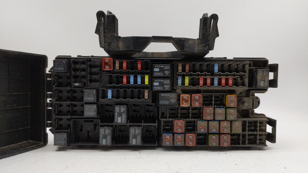 2012-2014 Ford Edge Fusebox Fuse Box Panel Relay Module P/N:CT4T-14290-LG CT4T-14290-HE, CT4T-14290-LF Fits Fits 2012 2013 2