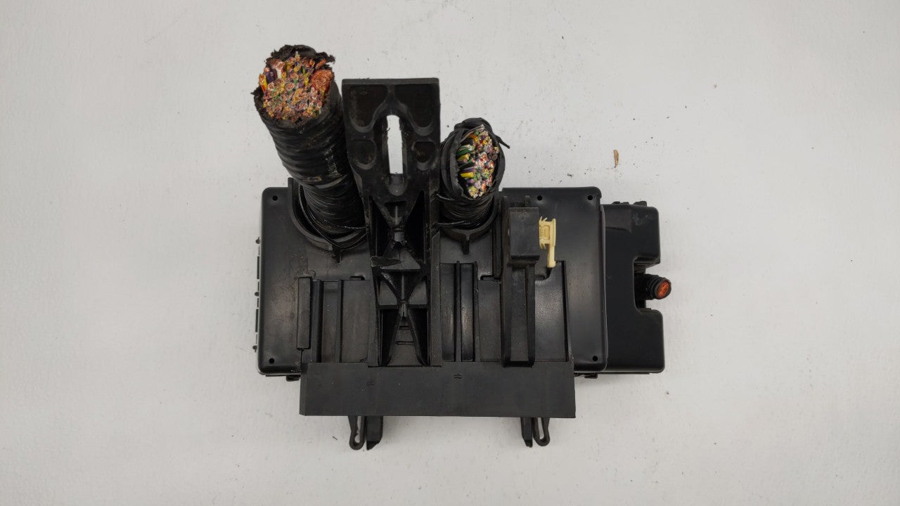 2012-2014 Ford Edge Fusebox Fuse Box Panel Relay Module P/N:CT4T-14290-LG CT4T-14290-HE, CT4T-14290-LF Fits Fits 2012 2013 2