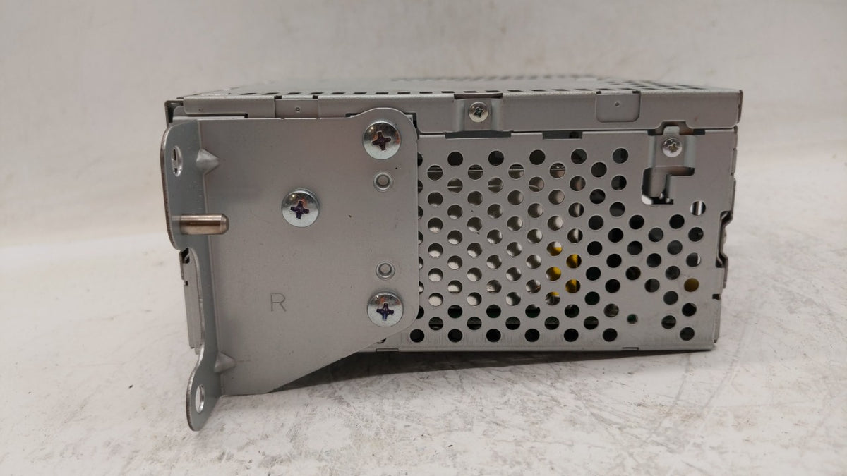 2013-2013 Ford Edge Am Fm Cd Player Radio Receiver 239672 - Oemusedautoparts1.com