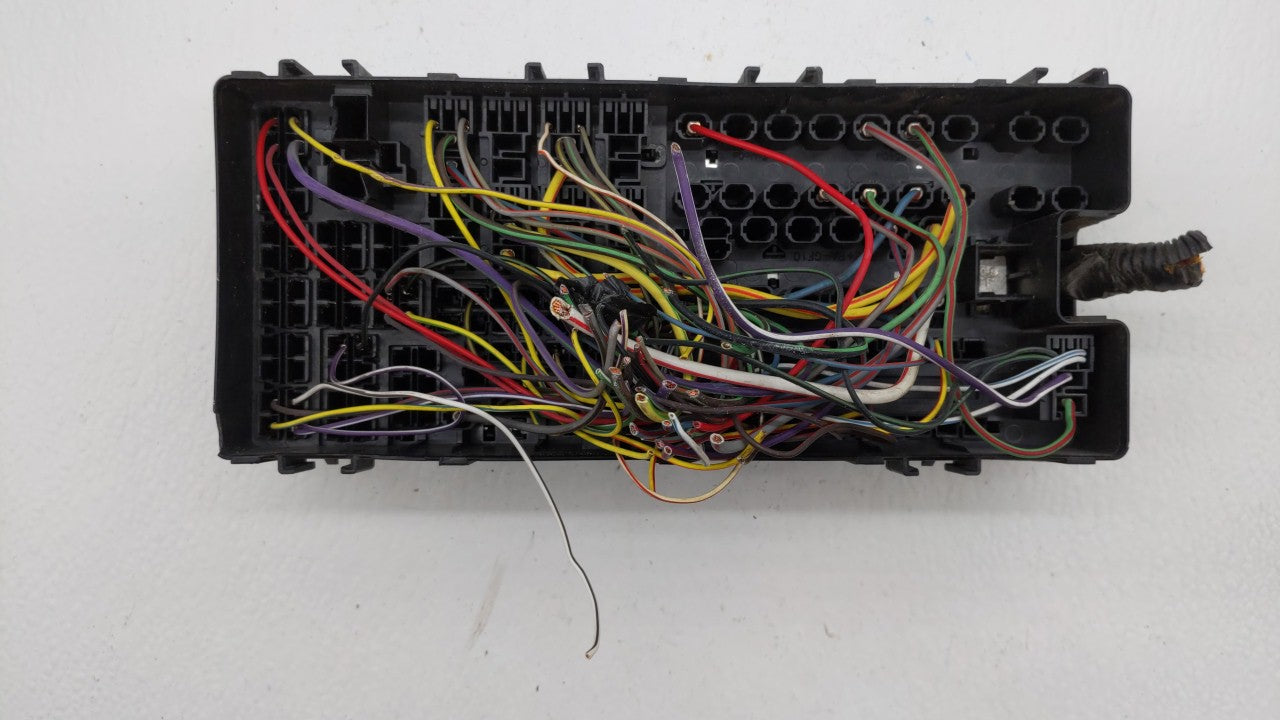 2012-2014 Ford Edge Fusebox Fuse Box Panel Relay Module P/N:CT4T-14290-LG CT4T-14290-HE, CT4T-14290-LF Fits Fits 2012 2013 2