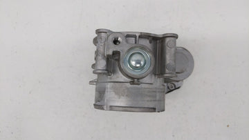 2011-2018 Ford Edge Throttle Body P/N:AT4E-9F991-EM AT4E-9F991-EL, AT4E-EH Fits Fits 2011 2012 2013 2014 2015 2016 2017 2018 2019 OEM Used Auto Parts