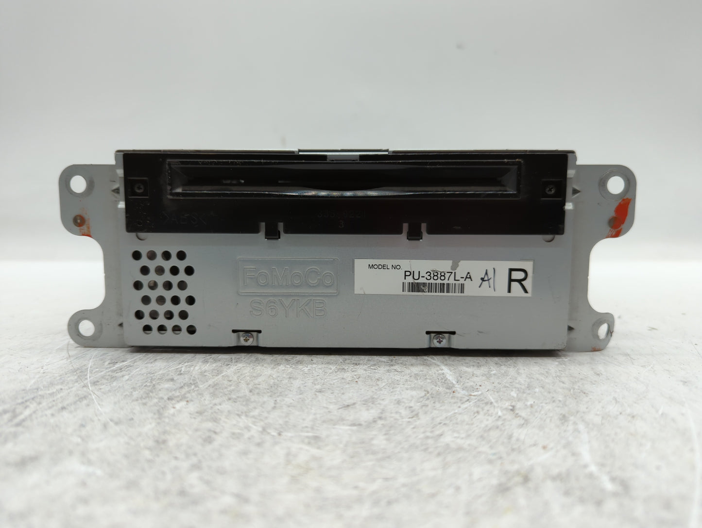 2013-2013 Ford Edge Am Fm Cd Player Radio Receiver - Oemusedautoparts1.com