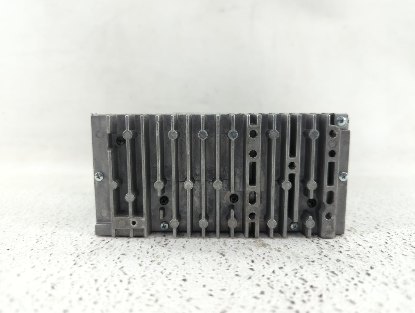 2013-2013 Ford Edge Am Fm Cd Player Radio Receiver - Oemusedautoparts1.com