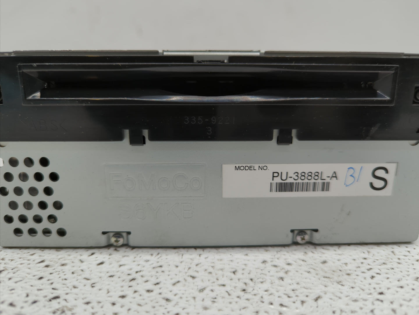 2013 Ford Edge Radio AM FM Cd Player Receiver Replacement P/N:DT4T-19C107-GA Fits OEM Used Auto Parts - Oemusedautoparts1.co