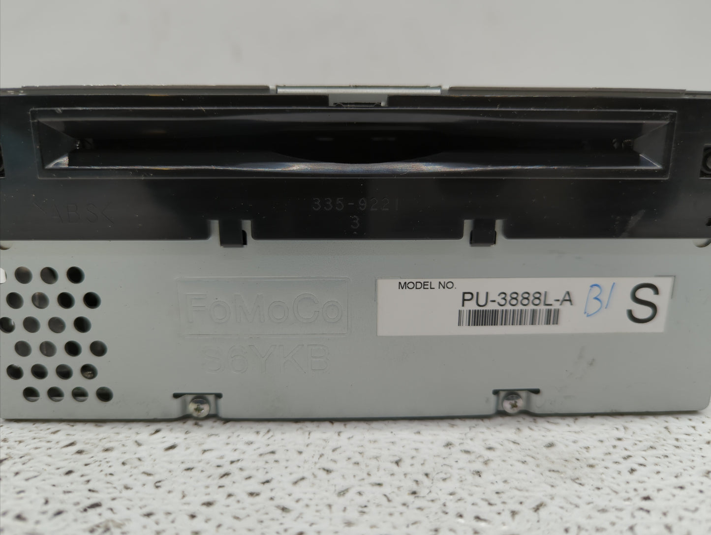 2013 Ford Edge Radio AM FM Cd Player Receiver Replacement P/N:DT4T-19C107-GA Fits OEM Used Auto Parts - Oemusedautoparts1.co