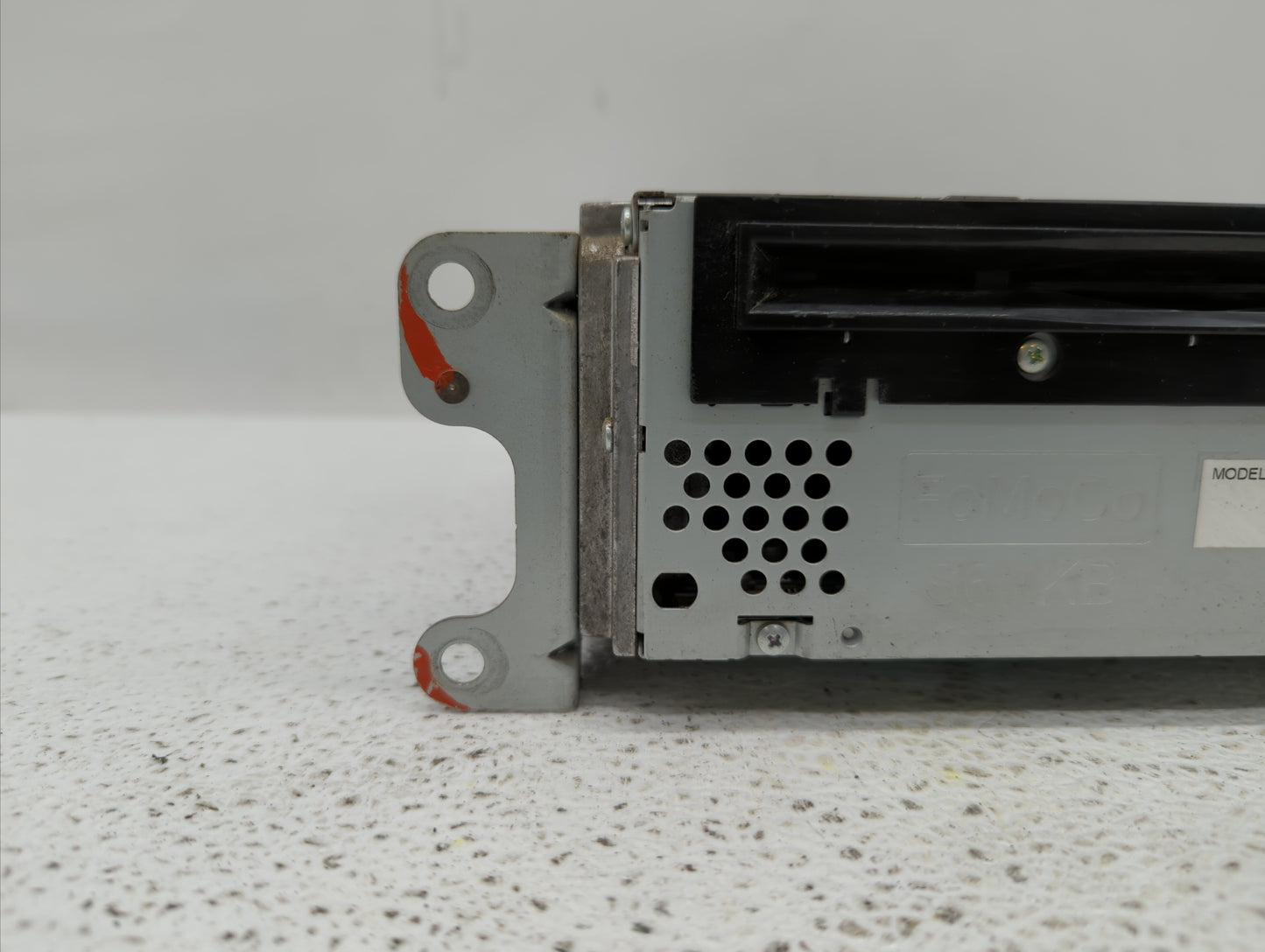 2013-2014 Ford Edge Am Fm Cd Player Radio Receiver - Oemusedautoparts1.com