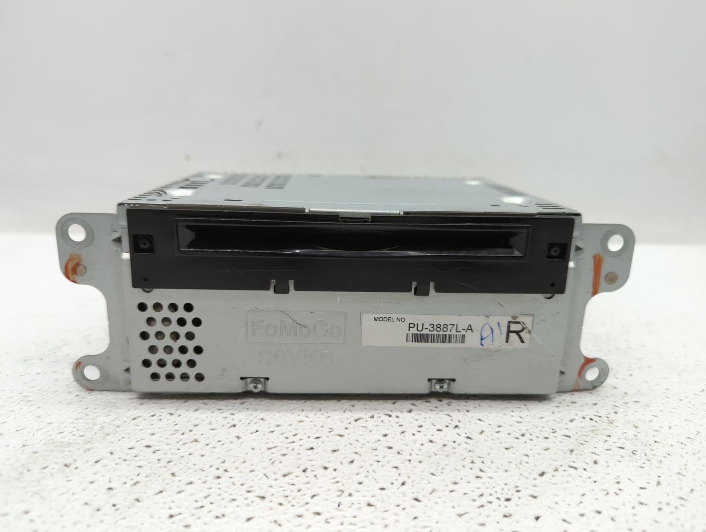 2013 Ford Edge Radio AM FM Cd Player Receiver Replacement P/N:DT4T-19C107-FA PU-3887L-A Fits OEM Used Auto Parts - Oemusedau