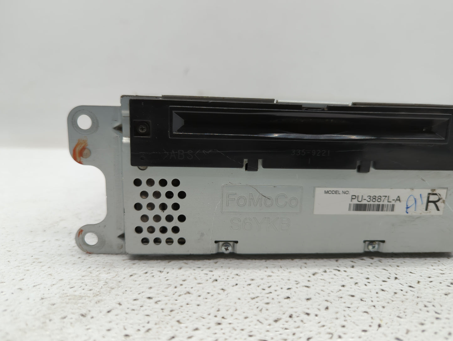 2013 Ford Edge Radio AM FM Cd Player Receiver Replacement P/N:DT4T-19C107-FA PU-3887L-A Fits OEM Used Auto Parts - Oemusedau